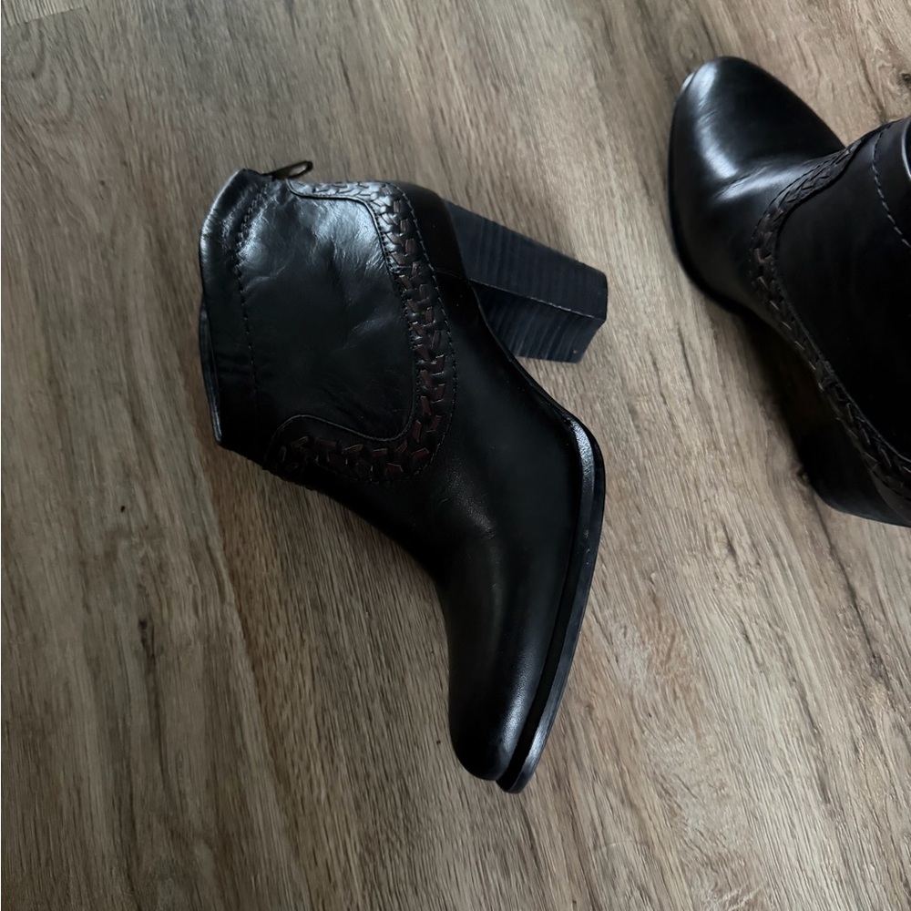 UGG charlotte ankle booties western whipstitch Black Leather Ankle Booties boots - Picture 9 of 11